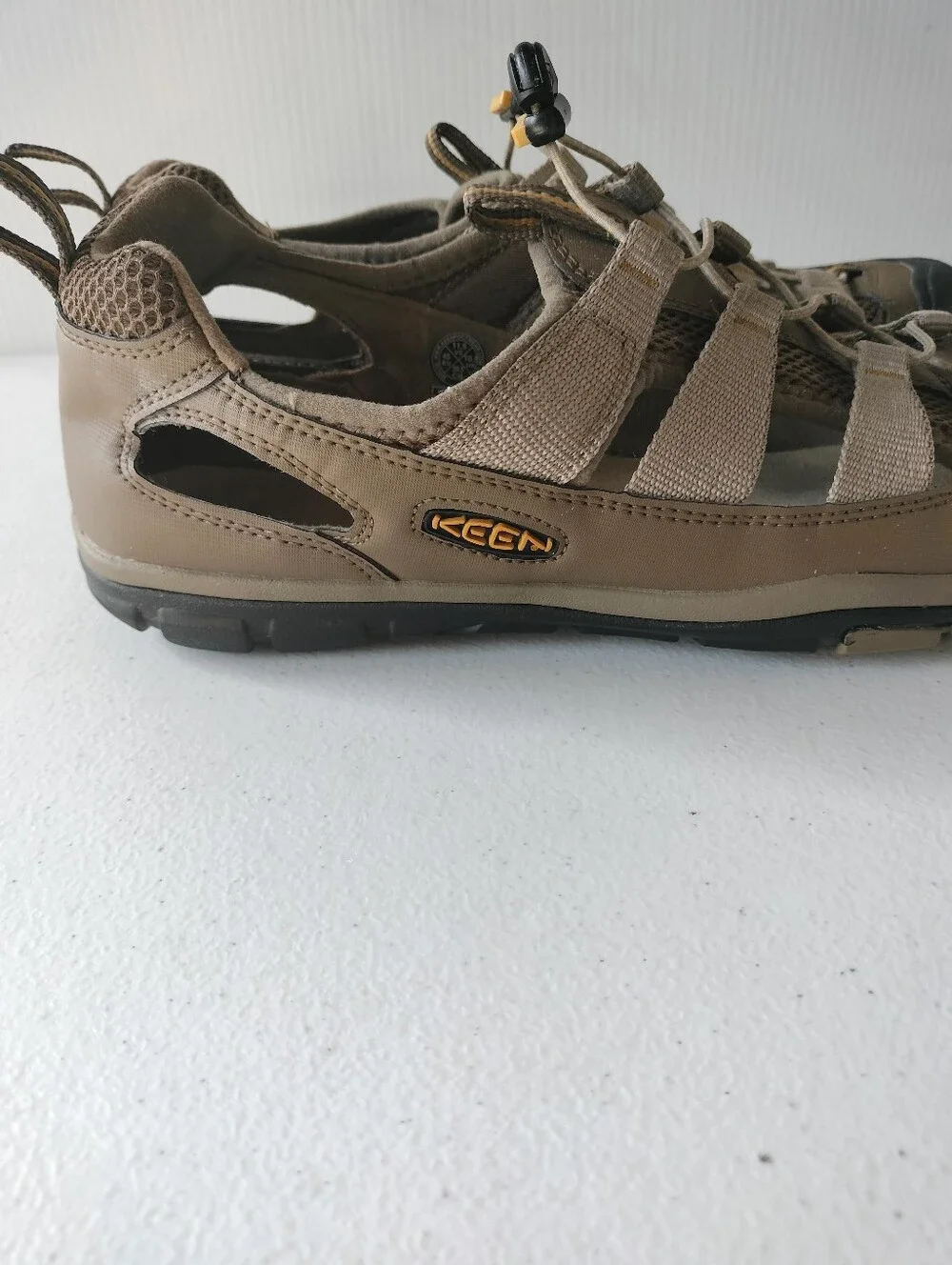 Keen Newport H2 Mens Tan Hiking Camping Trail Water Sandals Boating 11.5